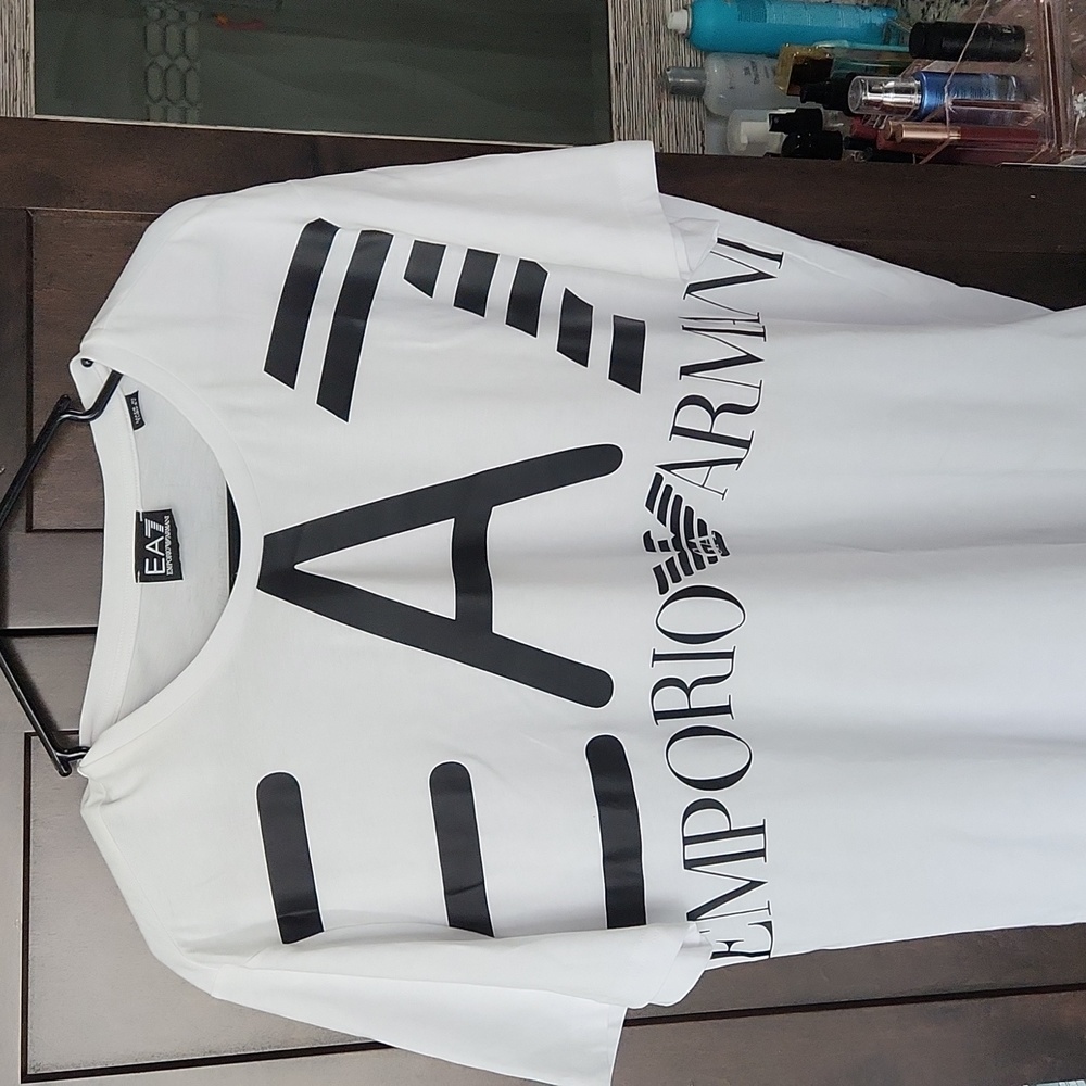 3 Armani shirts new worn.  2 2xl and 1 3xl. Fine fit